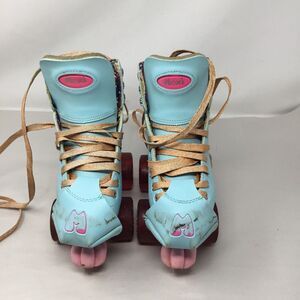 Moxi Beach Bunny Children's Roller Skates Size 1 Light Blue w/Glitter Laces